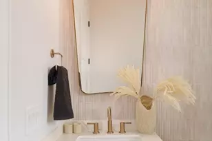 712 Watertown St, Newton, MA 02460 - Photo 19