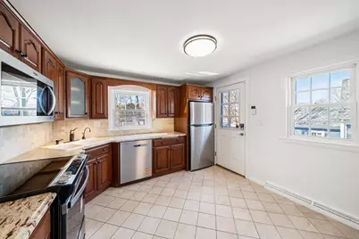 25 Hawkins Street, Weymouth, MA 02189 - Photo 3