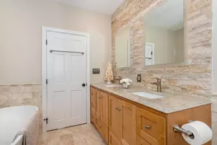 42 Angela St, Canton, MA 02021 - Photo 17