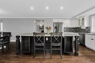 916 S East St, Amherst, MA 01002 - Photo 25