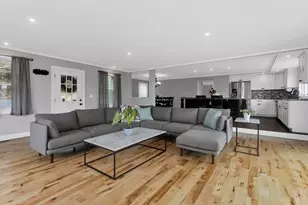 916 S East St, Amherst, MA 01002 - Photo 17