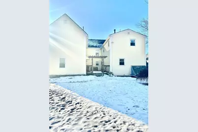 591 Varnum Ave, Lowell, MA 01854 - Photo 3