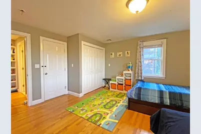 375 Lowell Ave #-, Newton, MA 02460 - Photo 9