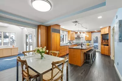 52 Clinton, Brookline, MA 02445 - Photo 9