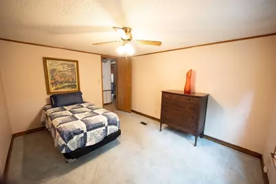 131 Champagne, Gardner, MA 01440 - Photo 25