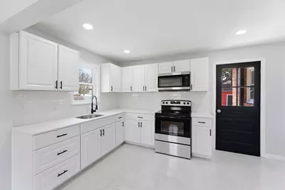 21 Wrona St, Springfield, MA 01151 - Photo 9