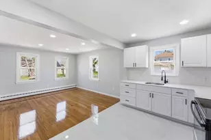 21 Wrona St, Springfield, MA 01151 - Photo 13
