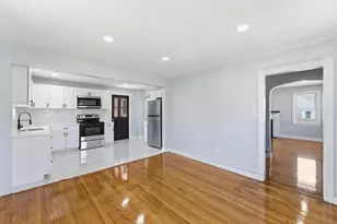 21 Wrona St, Springfield, MA 01151 - Photo 9
