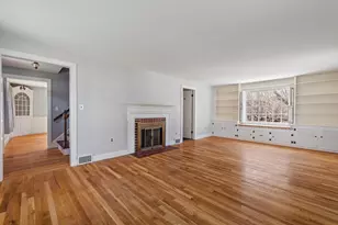 225 N Main St, Northbridge, MA 01588 - Photo 13