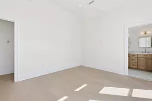 257 R Market St, Boston, MA 02135 - Photo 25