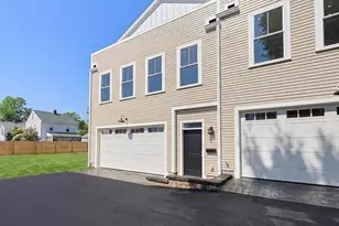 257 R Market St, Boston, MA 02135 - Photo 3