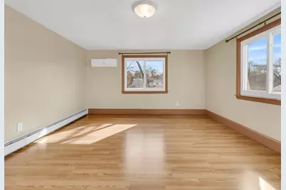 46 Clairmont St, Lynn, MA 01904 - Photo 15