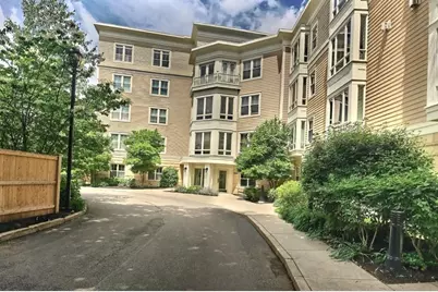 2 Saint Paul #10, Brookline, MA 02446 - Photo 1