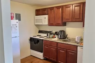 1039 Commonwealth Ave, Boston, MA 02215 - Photo 1