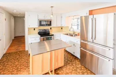 16 Willow Rd, Milford, MA 01757 - Photo 5