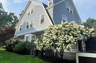 34 Glen Rd, Winchester, MA 01890 - Photo 3