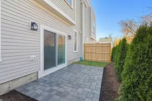 257 R Market St, Boston, MA 02134 - Photo 3