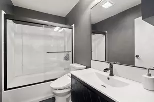 18 Edgewood Dr, Holden, MA 01520 - Photo 7