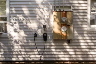 18 Edgewood Dr, Holden, MA 01520 - Photo 17