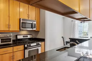 7 Lark Dr, Boston, MA 02126 - Photo 9