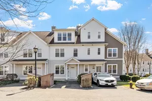 7 Lark Dr, Boston, MA 02126 - Photo 3