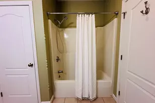 138 Brookfield Ln, Agawam, MA 01001 - Photo 9