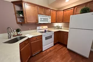 138 Brookfield Ln, Agawam, MA 01001 - Photo 3