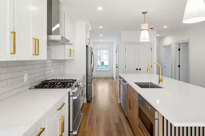 6-8 South #1, Stoneham, MA 02180 - Photo 3