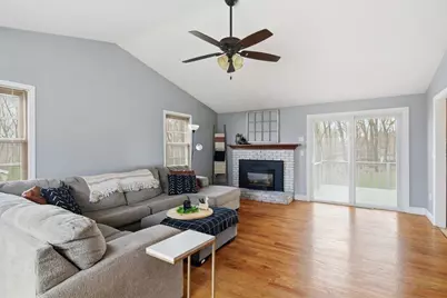 100 Beacon Hill Rd, West Springfield, MA 01089 - Photo 11