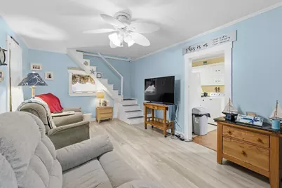 52 Point St, Fairhaven, MA 02719 - Photo 9