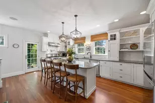 104 Standish St, Duxbury, MA 02332 - Photo 5