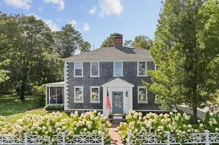 104 Standish St, Duxbury, MA 02332 - Photo 1