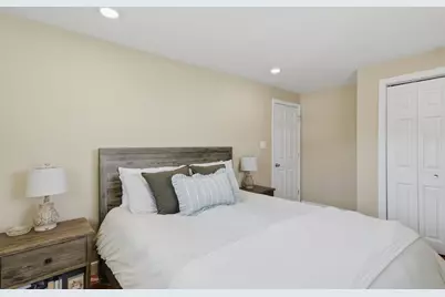 53 Enfield Street, Lowell, MA 01852 - Photo 17