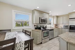 53 Enfield St, Lowell, MA 01852 - Photo 11