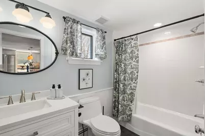 67 Lynnfield St, Lynn, MA 01904 - Photo 17