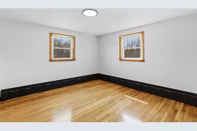 415 Chase Rd, Dartmouth, MA 02747 - Photo 13