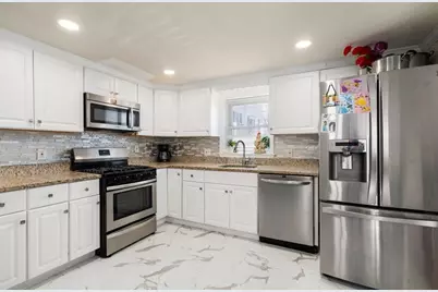 84 Howard Street, Lawrence, MA 01841 - Photo 11