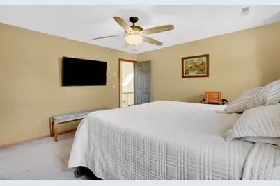 1542 S Branch Pkwy, Springfield, MA 01129 - Photo 23