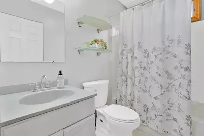 1542 S Branch Pkwy, Springfield, MA 01129 - Photo 17