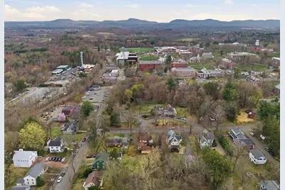 104 Spring St, Amherst, MA 01002 - Photo 35