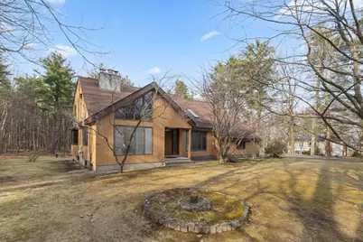 693 Elm St, Leominster, MA 01453 - Photo 1