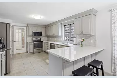 50 Christina Marie Dr, Pembroke, MA 02359 - Photo 3