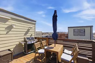 171 W Fourth St, Boston, MA 02127 - Photo 21