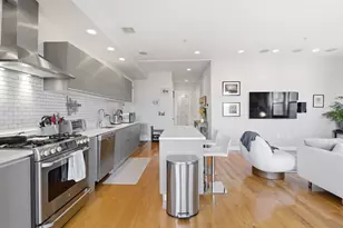 171 W Fourth St, Boston, MA 02127 - Photo 5