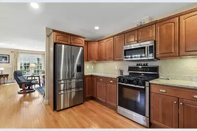 31 Hillside Ave, Falmouth, MA 02556 - Photo 7