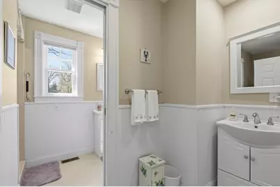 31 Hillside Ave, Falmouth, MA 02556 - Photo 11