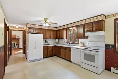 69 Colony Dr, Hampden, MA 01036 - Photo 9