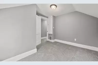 31 Dexter St, Methuen, MA 01844 - Photo 21
