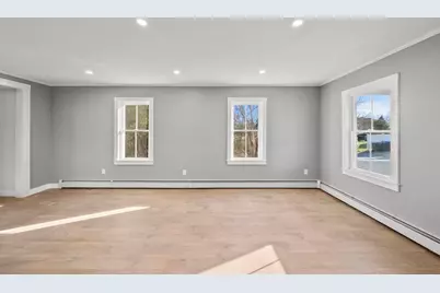 31 Dexter St, Methuen, MA 01844 - Photo 21