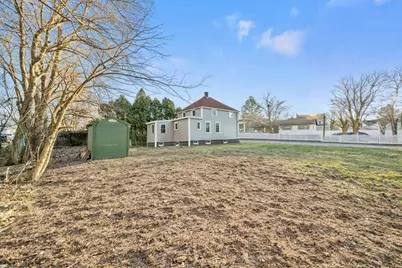 31 Dexter St, Methuen, MA 01844 - Photo 27